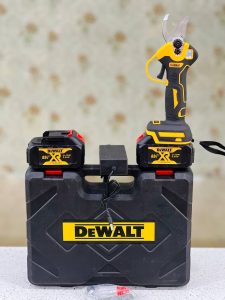 قیچی شارژی دیوالت مدل XR36V با باتری ۳۶ ولت